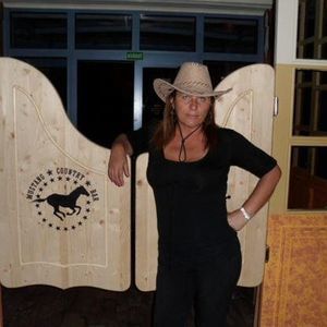 Meet your Posher, Ilona